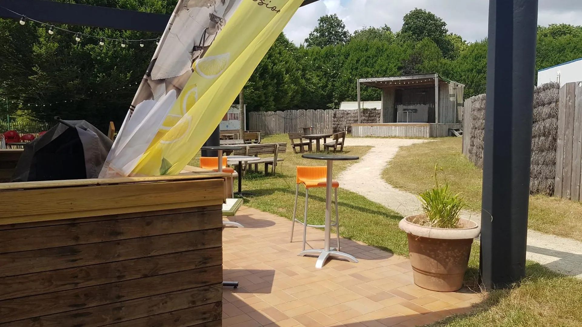 Mobilhome 6 Places Dans Camping 4* Finistere Sud Saint-Yvi Campsite
